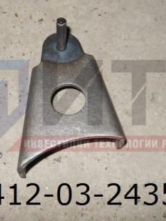 Кронштейн тяги  320412-03-2435040