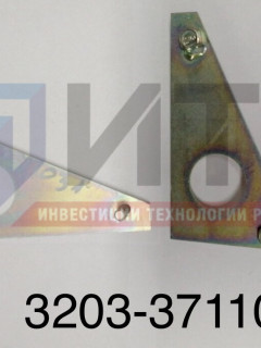 Кронштейн левый  3203-3711031