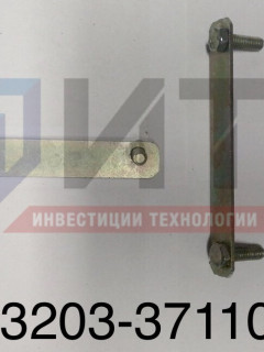 Кронштейн крепления облицовки фар  3203-3711050