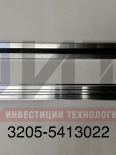 Петля крышки бокового люка в сборе 3205-5413022-10